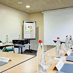 Hotel Campanile Nature - Lyon Est Eurexpo 3*