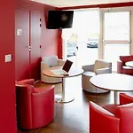 Hotel Campanile Nature - Lyon Est Eurexpo