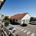Campanile Nature - Lyon Est Eurexpo Hotel 3*