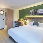 Campanile Nature - Lyon Est Eurexpo Hotel Bron