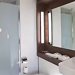 Hotel Campanile Nature - Lyon Est Eurexpo 3*