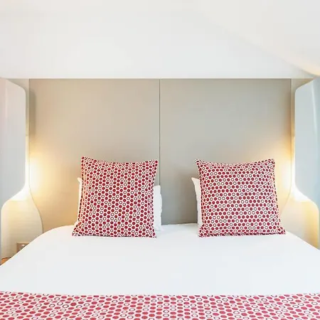 酒店 Campanile Nature - Lyon Est Eurexpo 3*