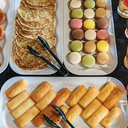 Campanile Nature - Lyon Est Eurexpo 3* 布龙