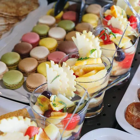 酒店 Campanile Nature - Lyon Est Eurexpo 3*