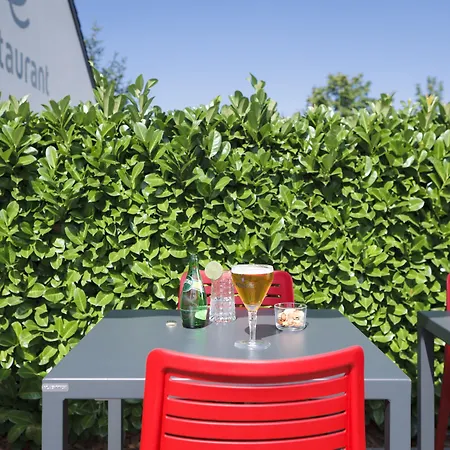 酒店 Campanile Nature - Lyon Est Eurexpo 布龙