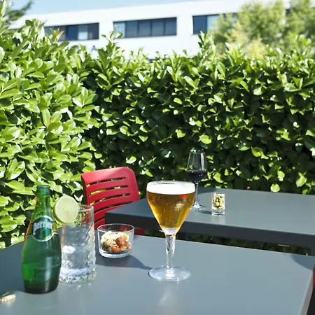Campanile Nature - Lyon Est Eurexpo 酒店 3*
