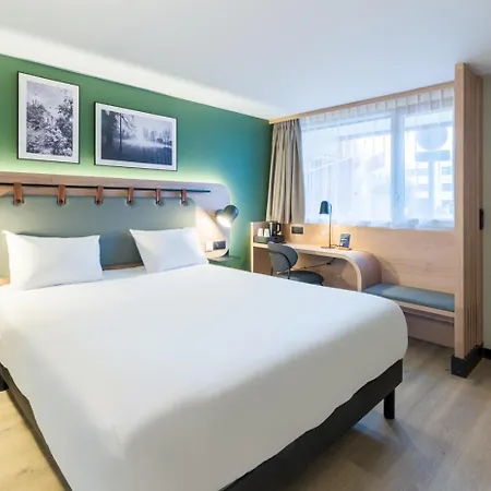 Campanile Nature - Lyon Est Eurexpo Hotel