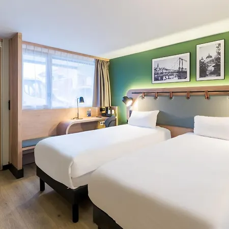 Campanile Nature - Lyon Est Eurexpo 3* Bron