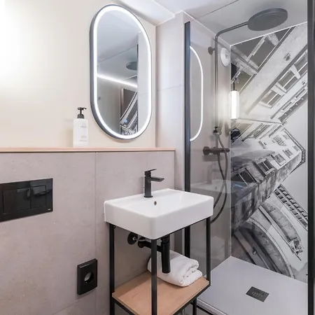 Campanile Nature - Lyon Est Eurexpo Hotel 3*