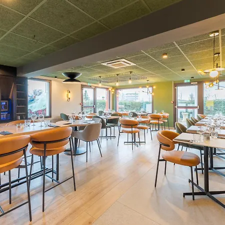 Hotel Campanile Nature - Lyon Est Eurexpo Bron