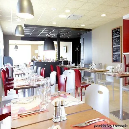 Campanile Nature - Lyon Est Eurexpo 3* Bron