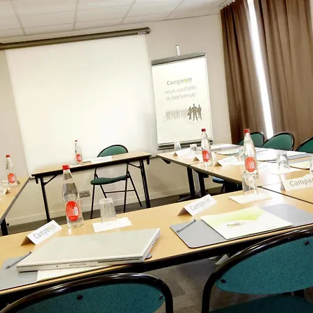 Hotel Campanile Nature - Lyon Est Eurexpo