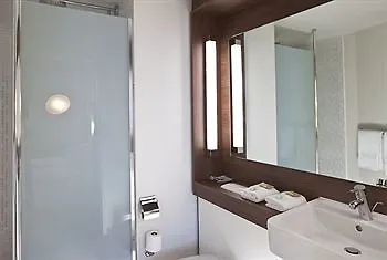 Hotel Campanile Nature - Lyon Est Eurexpo 3*