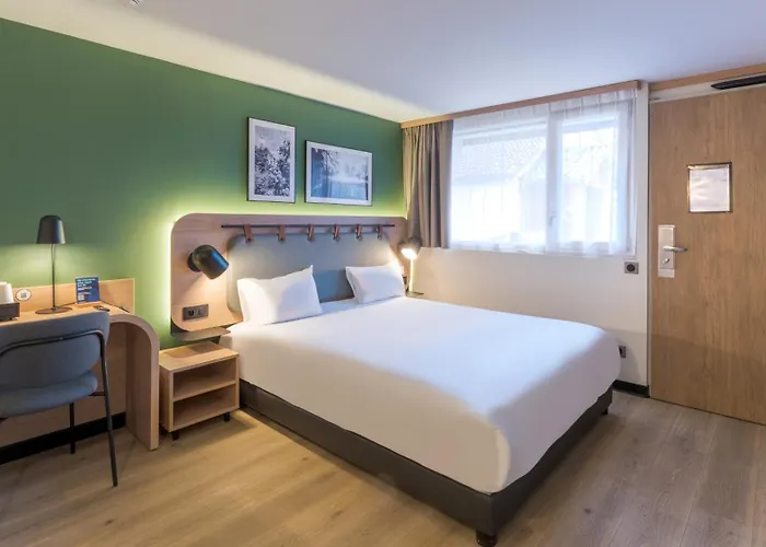 Hotel Campanile Nature - Lyon Est Eurexpo