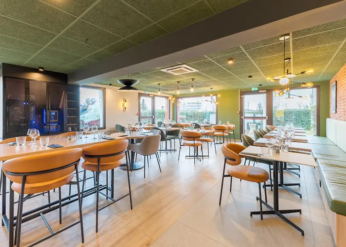 Hotel Campanile Nature - Lyon Est Eurexpo Bron