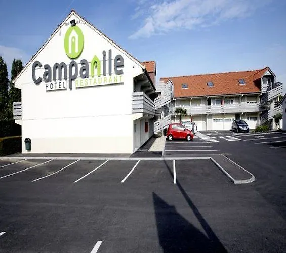 Campanile Nature - Lyon Est Eurexpo Hotel 3*