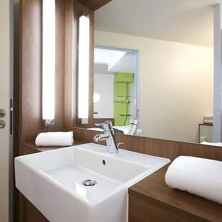 Campanile Nature - Lyon Est Eurexpo 3*