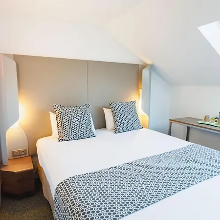 Hotel Campanile Lyon Eurexpo 3*