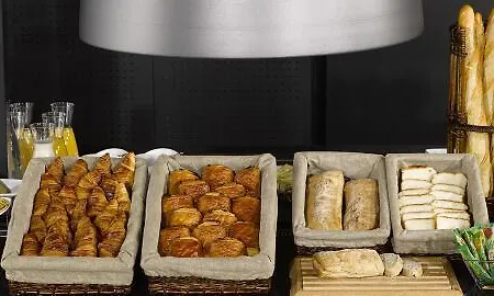 Otel Campanile Nature - Lyon Est Eurexpo Bron