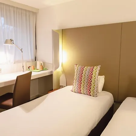 Campanile Nature - Lyon Est Bron Eurexpo 3*