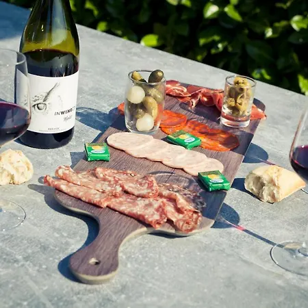 Campanile Nature - Lyon Est Bron Eurexpo