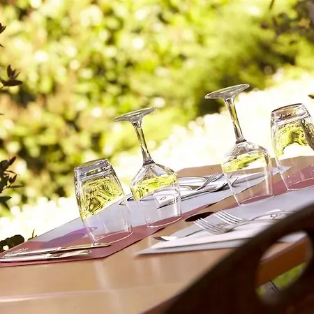 Campanile Nature - Lyon Est Bron Eurexpo Hotel