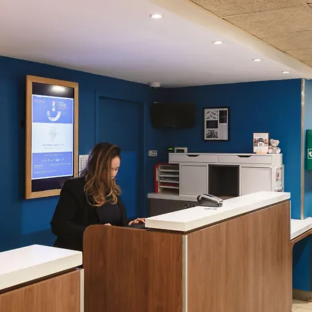 Campanile Nature - Lyon Est Bron Eurexpo Bron