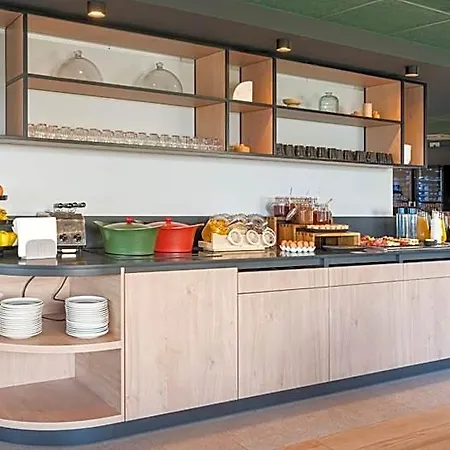 Campanile Nature - Lyon Est Eurexpo Szálloda 3*