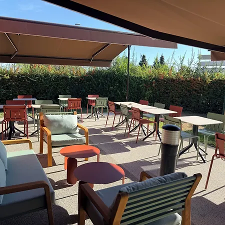 Campanile Nature - Lyon Est Eurexpo 酒店 布龙