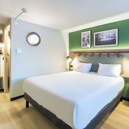 Campanile Nature - Lyon Est Eurexpo 3* Bron