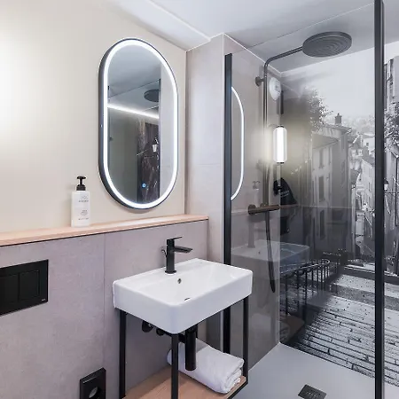 Campanile Nature - Lyon Est Eurexpo 3* Bron