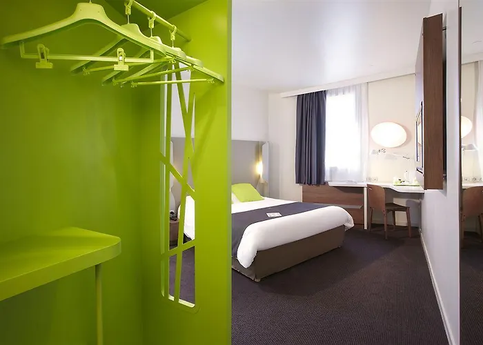 Campanile Nature - Lyon Est Eurexpo