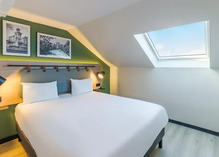 Campanile Nature - Lyon Est Eurexpo Hotel 3*