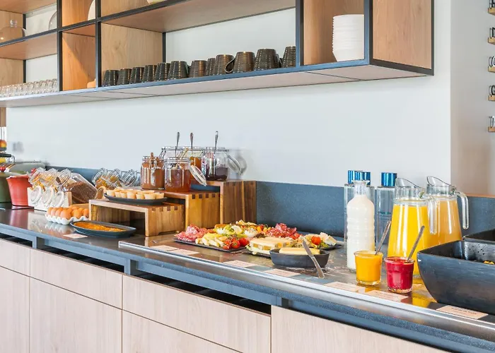 Campanile Nature - Lyon Est Eurexpo Hotel Bron