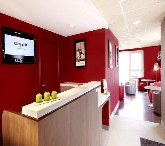 Campanile Nature - Lyon Est Eurexpo Hotel 3*