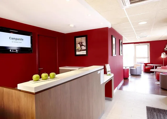 Campanile Nature - Lyon Est Eurexpo Hotel 3*